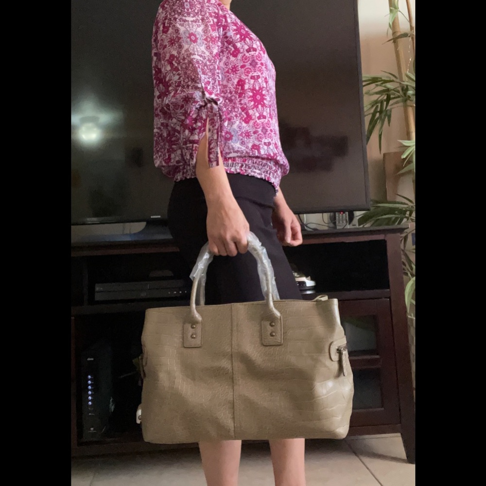 UNBRANDED HANDBAG FROM KOREA